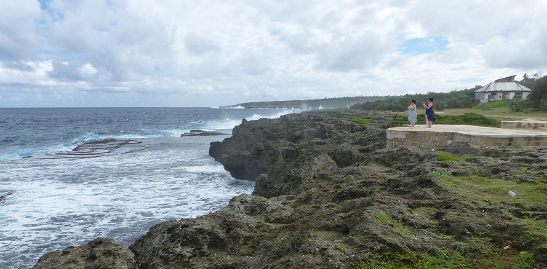 Viewing point for the blowholes at Mapu 